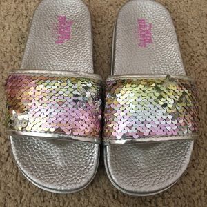 Sliver sequence flip flops